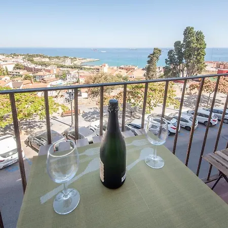 Tarracohomes, Apartamento Muralla Vista Al Mar Apartment
